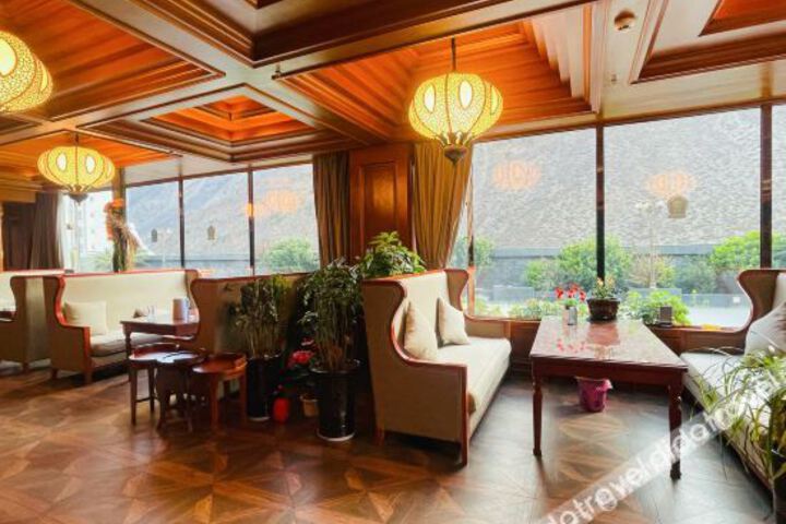 Hotel Interior 11 of 30
