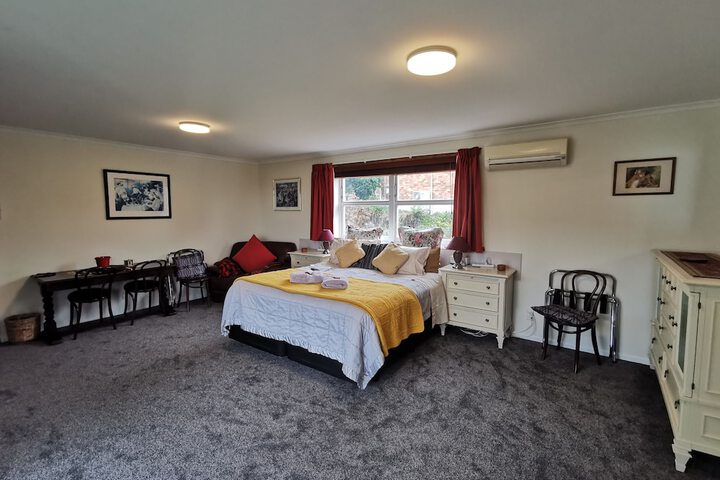 Room 14 of 91