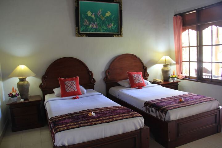 Room 10 of 64