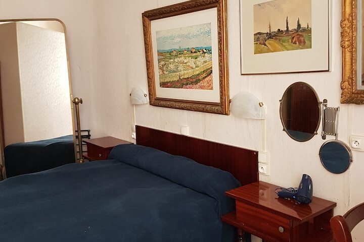 Room 5 of 41
