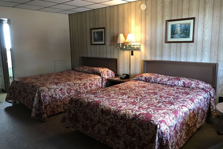 Room 13 of 23