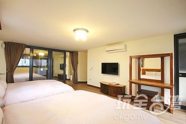 Room 14 of 35