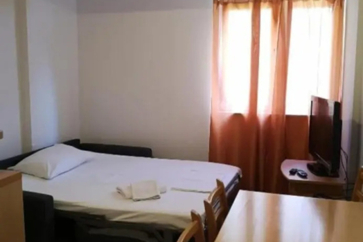 Room 3 of 17