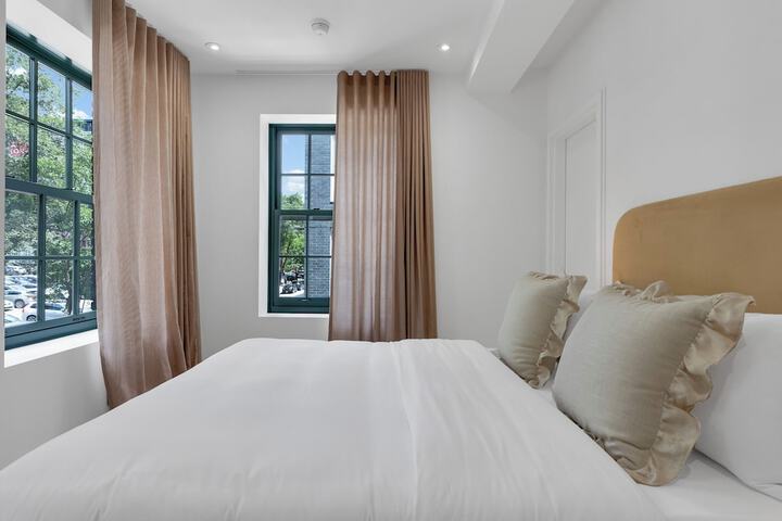 Room 40 of 199