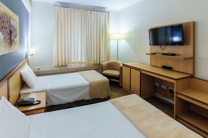 Room 8 of 47