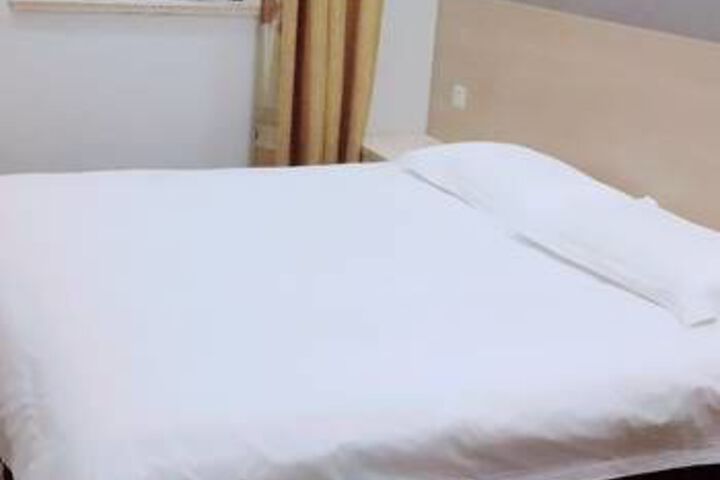 Room 2 of 9