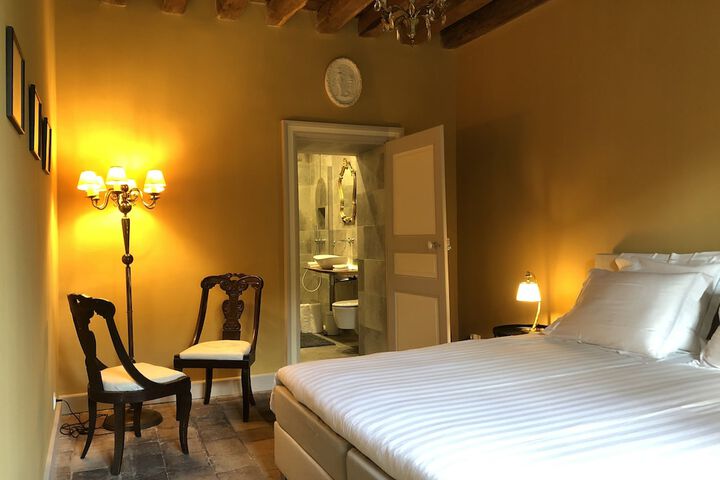 Room 16 of 144