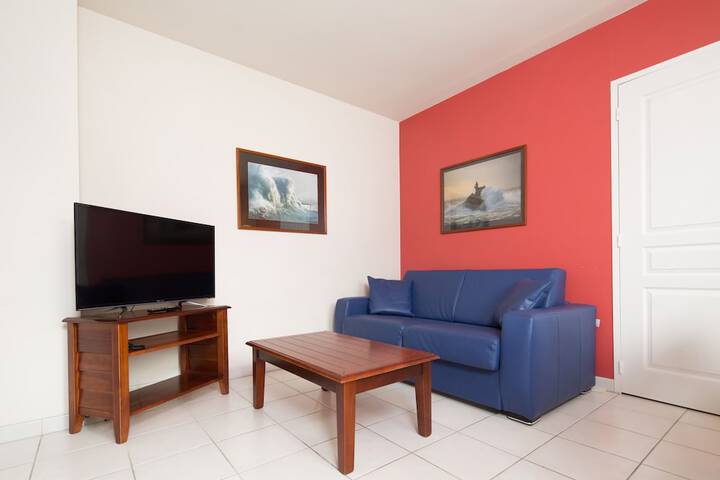 Room 27 of 62