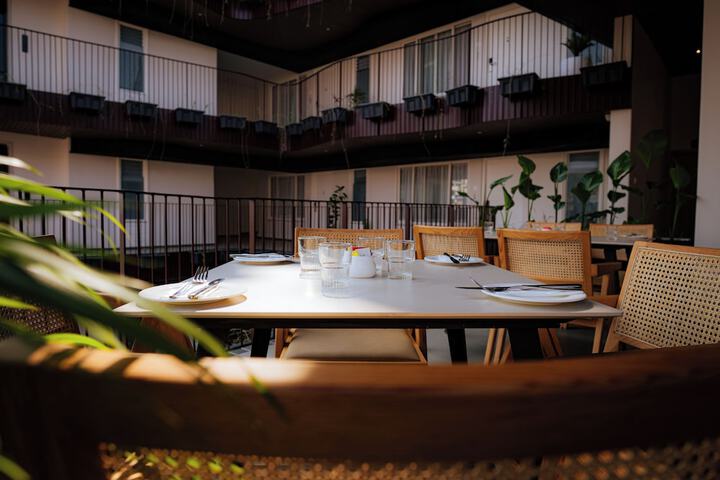 Dining 21 of 25