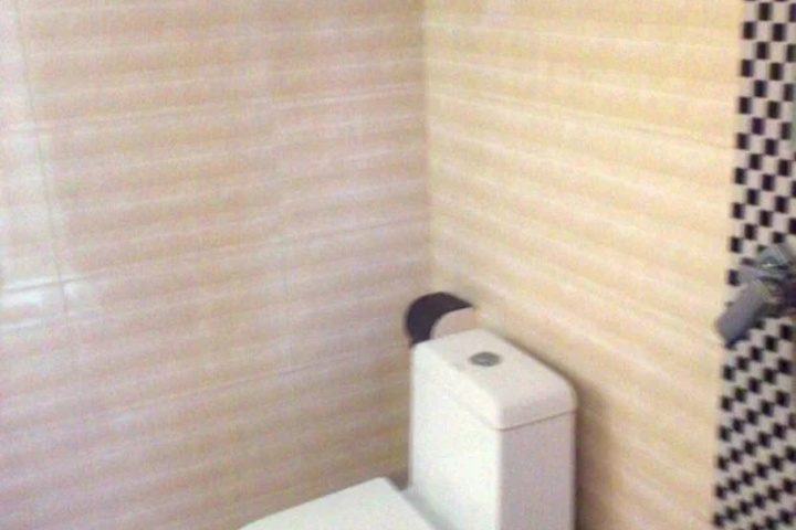Room 4 of 5