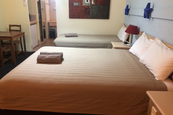 Room 13 of 53