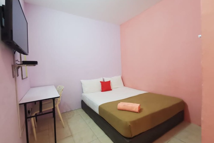 Room 11 of 23
