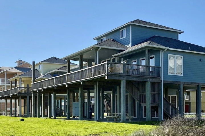 Image of 1 Driftwood 4 Bedroom Home by Redawning
