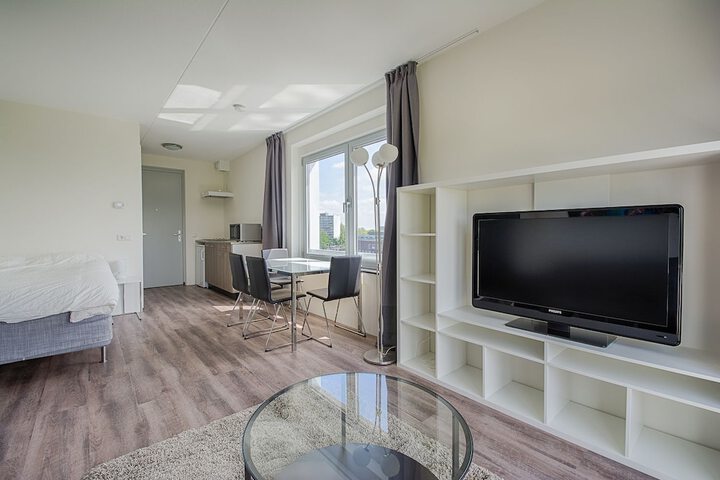 Room 6 of 29