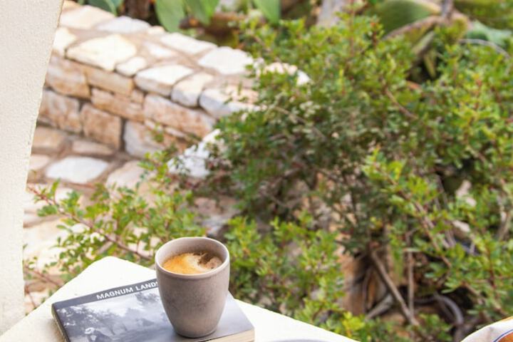 Breakfast/Coffee Service 99 of 131