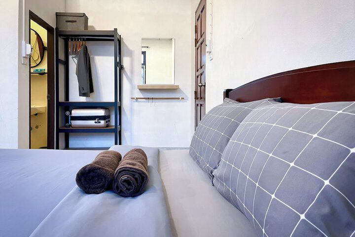 Room 30 of 64