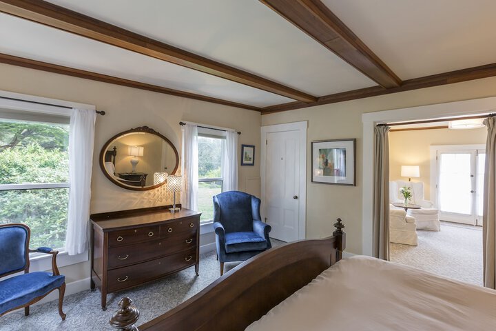 1 King Bed (6 of 47)