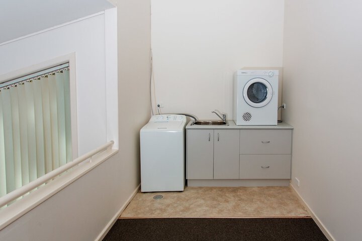 Room 106 of 123