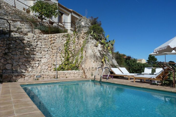 Hotel Pool
