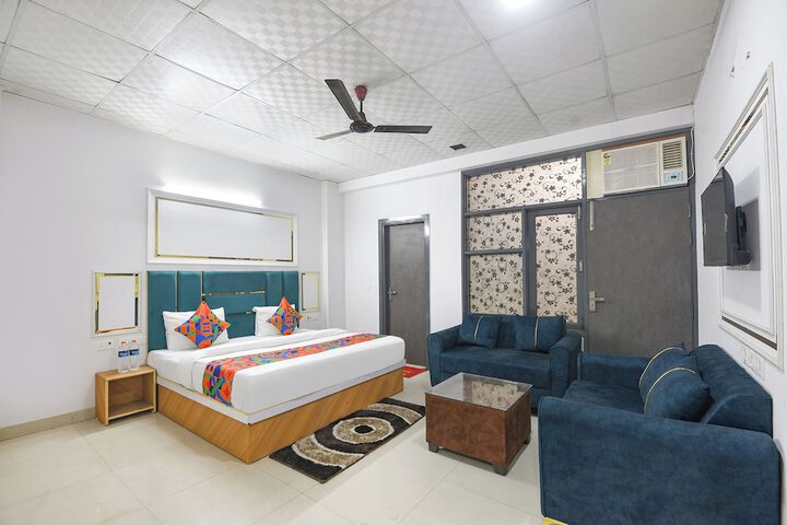 Room 26 of 29