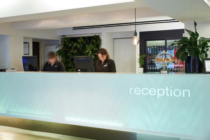 Guest Lobby