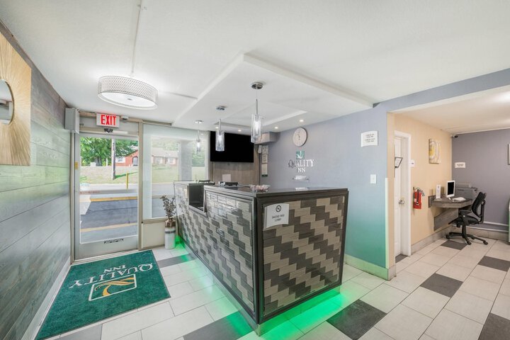 Guest Lobby