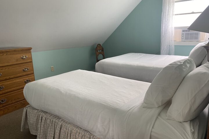 1 Queen Bed (13 of 80)