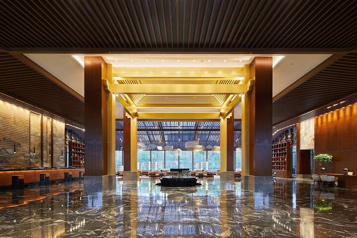 Hotel Interior 4 of 93