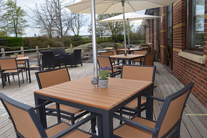 Terrace/Patio 71 of 74