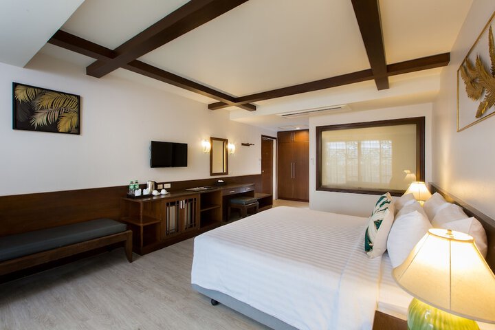 Room 44 of 110