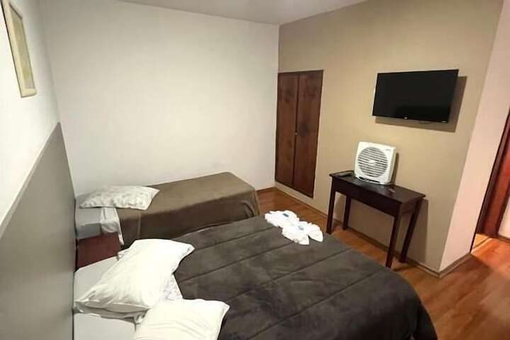 Room 3 of 25
