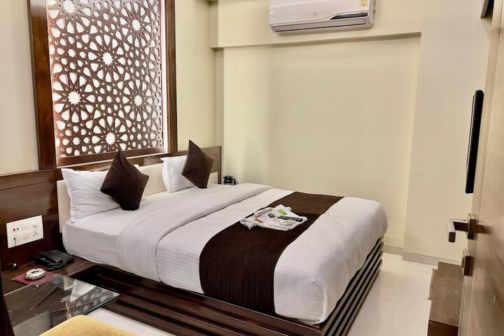 Room 19 of 71