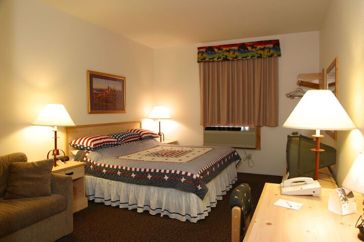Room 2 of 22