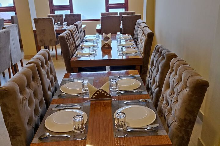 Dining 20 of 26