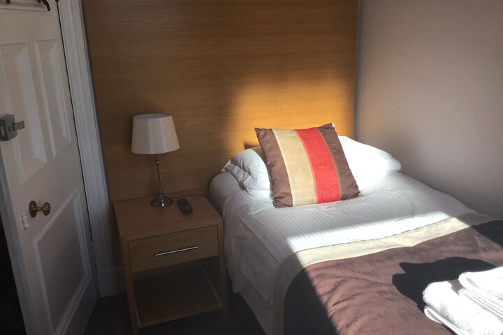 Room 33 of 57