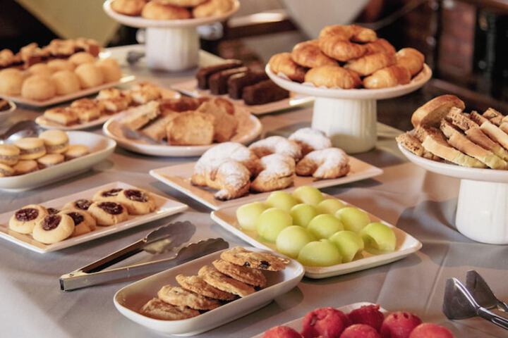 Breakfast/Coffee Service 54 of 80