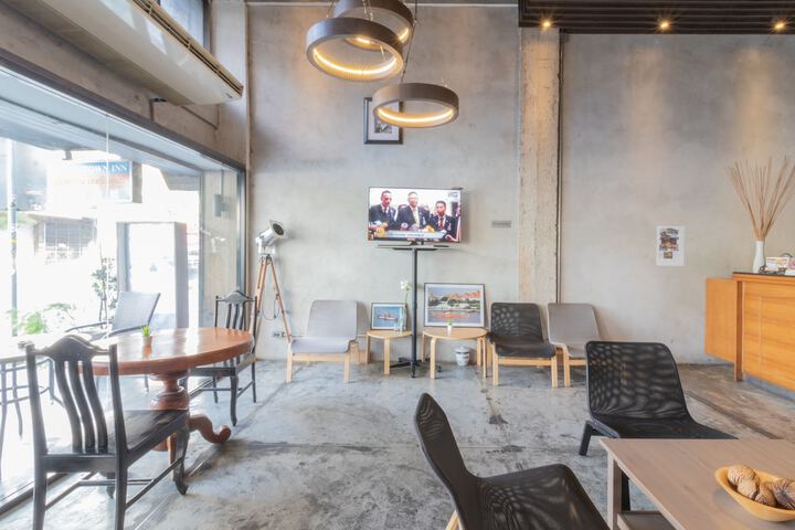 Guest Lobby