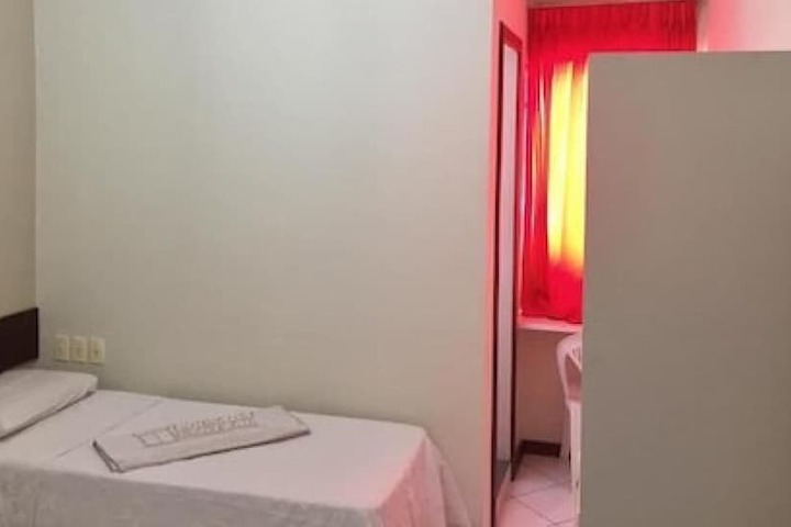 Room 3 of 51