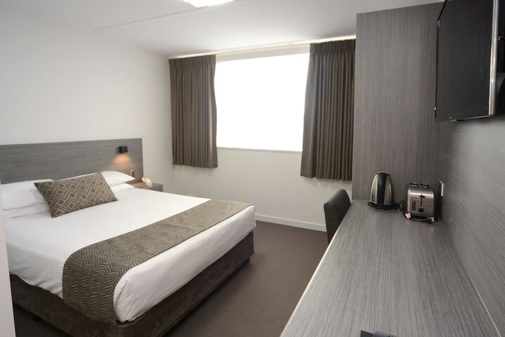 Room 12 of 60