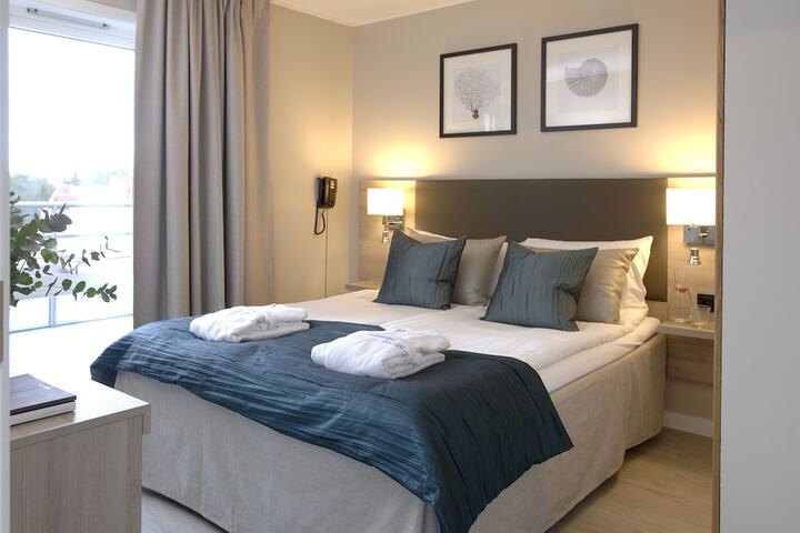Room 4 of 71