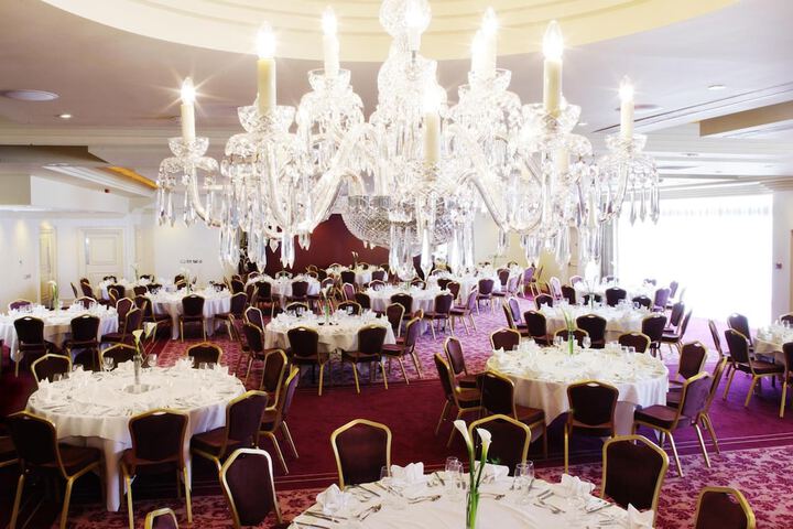 Ballroom/Hall 54 of 66