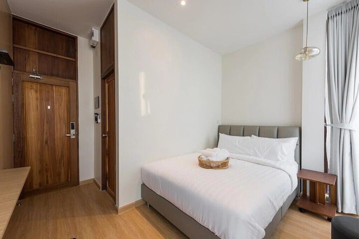 Room 10 of 40