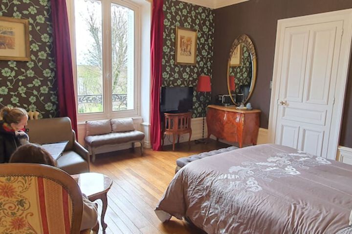 Room 54 of 193