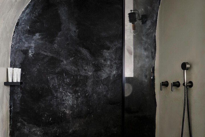 Room 251 of 303