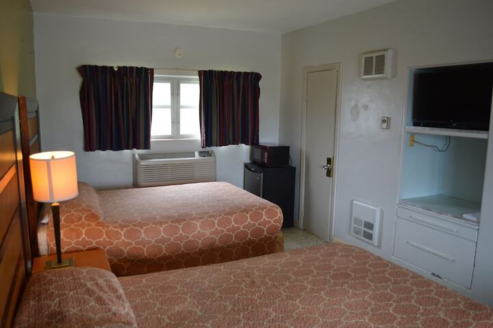Room 13 of 25