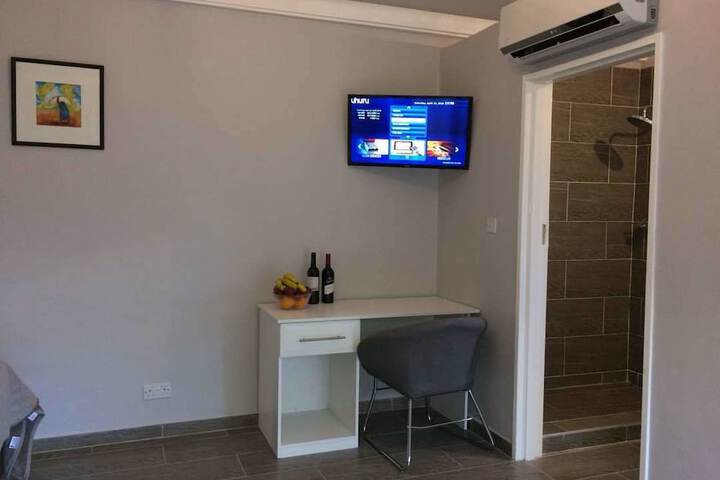 Room 28 of 52
