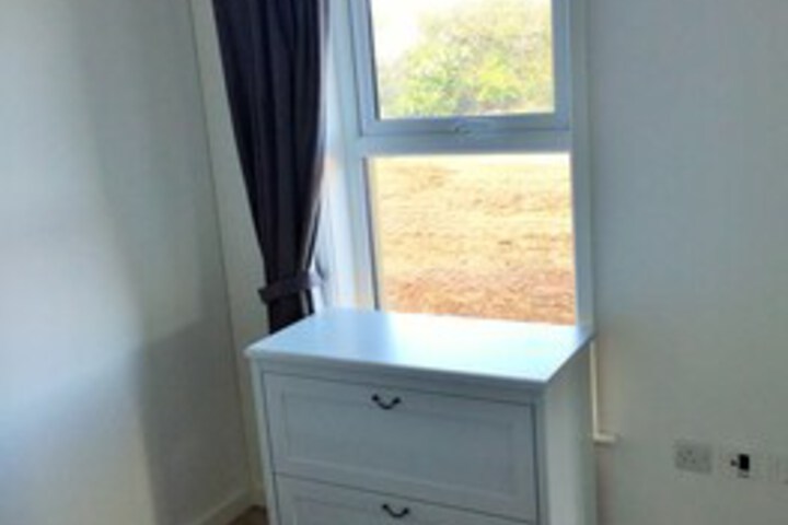 Room 6 of 9