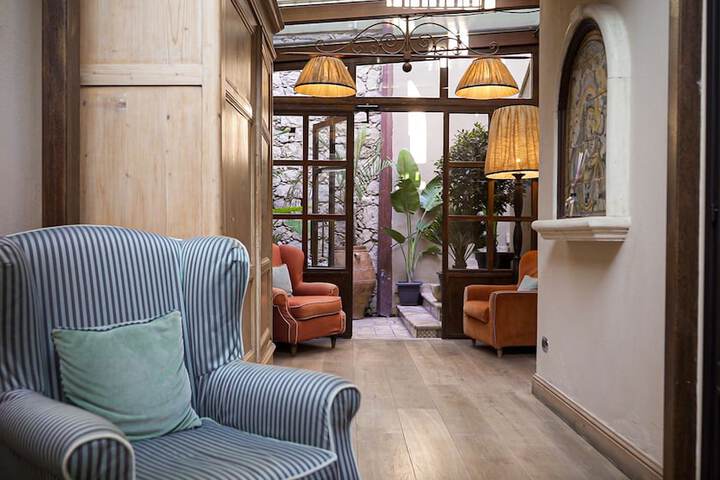 Guest Lobby