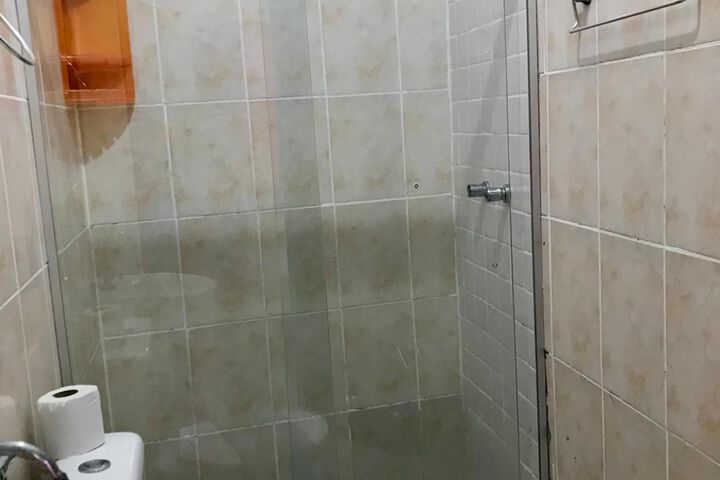 Room 13 of 93