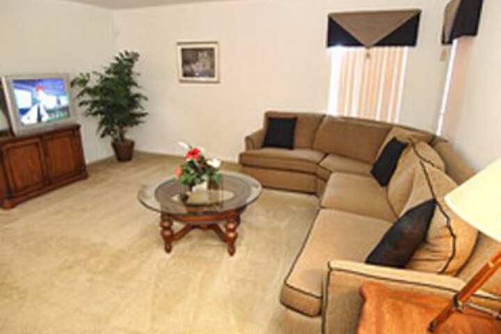 Room 16 of 19